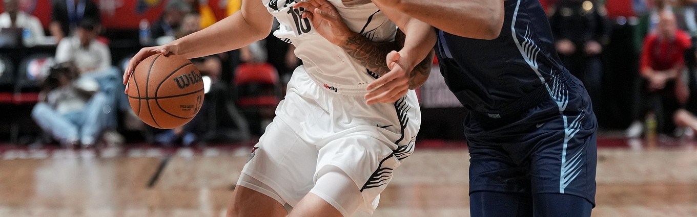 美媒分析：杨瀚森技术特点与申京、约基奇及小萨博尼斯存在共通之处